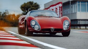 Alfa Romeo'dan Yeni Özel Seri: 33 Stradale