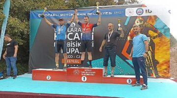 Dostum Bisiklet Takımı Kocaeli'den 3 Madalyayla Döndü