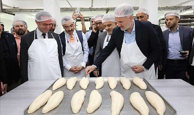 İnegöl Belediyesi'nin Desteği İle 4 Tl'ye Ekmek Üretiliyor