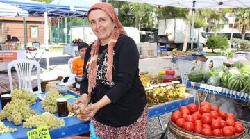 Karşıyaka'da Hem Üretici Hem Tüketici Kazanıyor