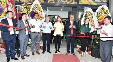 Malkara Belediye Başkanı Ulaş Yurdakul Ar Zirai İlaç ve Tohum'un açılışını gerçekleştirdi