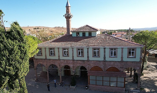 Tarihi Küçükköy Camisi'ni Restorasyon Projesi Tamamlandı