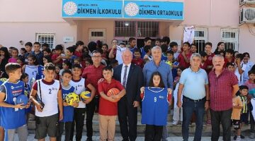 Antalya Büyükşehir'den Serik Dikmen İlkokulu'na spor malzemesi desteği