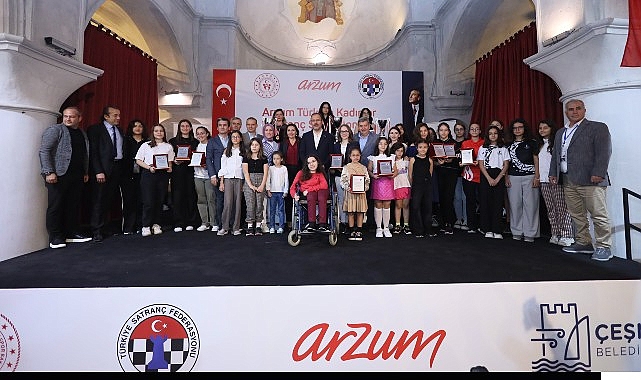 Arzum, Cumhuriyetin 100. yılını Arzum Türkiye Kadınlar Satranç Şampiyonası ile kutladı