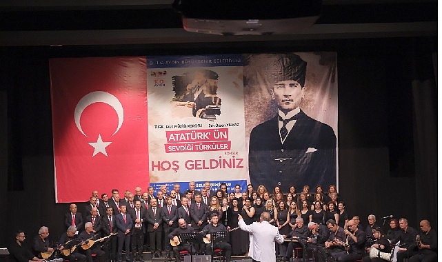 Aydın Büyükşehir Belediyesi, Cumhuriyet'in 100. yılında Atatürk'ün sevdiği türküler konserini izleyicilerle buluşturdu