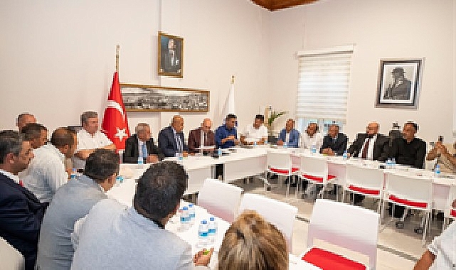 Başkan Soyer, Roman Dernekleriyle İşbirliği Protokolü İmzaladı