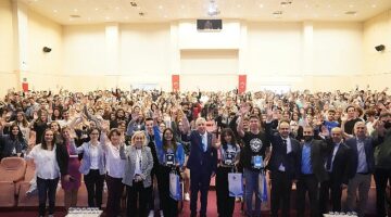 EÜ Fen Fakültesi Öğrenci Projelerinde Türkiye'nin Zirvesinde