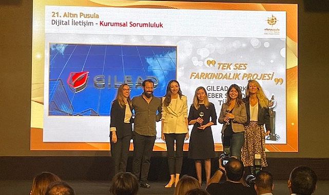 Gilead Türkiye'nin &apos;Tek Ses Farkındalık Projesi'ne   TÜHİD'den Altın Pusula Ödülü