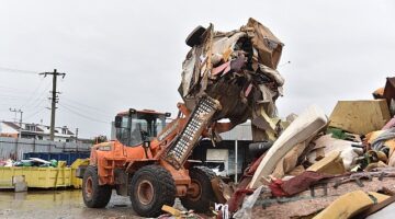 Kartepe'de 30 günde 50 ton iri hacimli atık toplandı