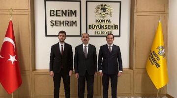 Konya Büyükşehir Belediyesi Gençlik Meclisi Başkanlığı'nı Devralan Kilci ve Önceki Başkan Tekin Başkan Altay'ı Ziyaret Etti