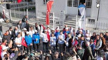 Mudanya'dan Cumhuriyet Yürüyüşü Başladı