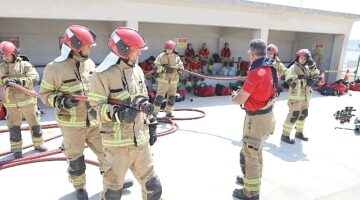 Tüpraş Uluslararası Sertifikalı Yangın Eğitimleri Veriyor