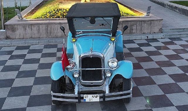 Atatürk'ün kullandığı araba Keçiören'de sergileniyor