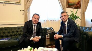 Başkan Böcek CHP Genel Başkanı Özgür Özel'i ziyaret etti