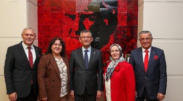 Başkan Topaloğlu, CHP Genel Başkanı Özgür Özel'i ziyaret etti