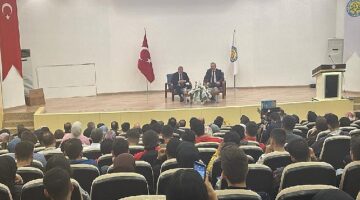 Büyükşehir Belediye Başkanı Harran Üniversitesi'nde Öğrencilerle Buluştu