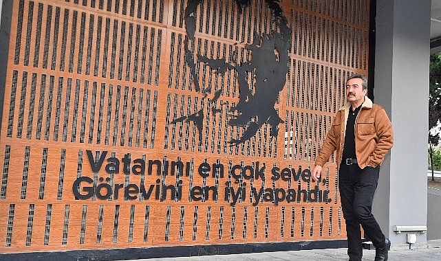 Çukurova Belediyesi: “Başöğretmen Atatürk'ün izindeyiz"