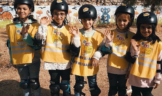 ETi Sarı Bisiklet Hareketli Yaşam Seminerleri   Şanlıurfa'da Devam Ediyor 
