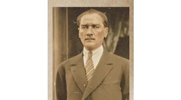 EÜ İletişim Fakültesinden “Atatürk Portreleri" fotoğraf sergisi
