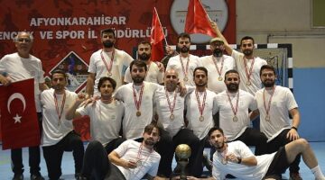 Futsal turnuvasının şampiyonu Nilüfer Belediyesi GESK