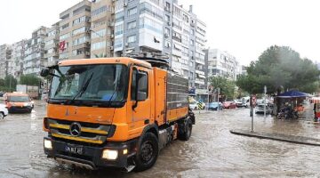 İzmir'de metrekareye 58,5 kilogram yağış düştü