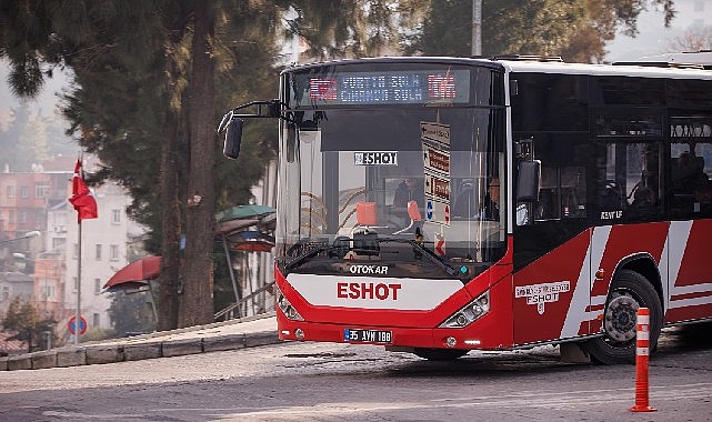 Ata'nın sözleri İzmir'de otobüsleri süsledi