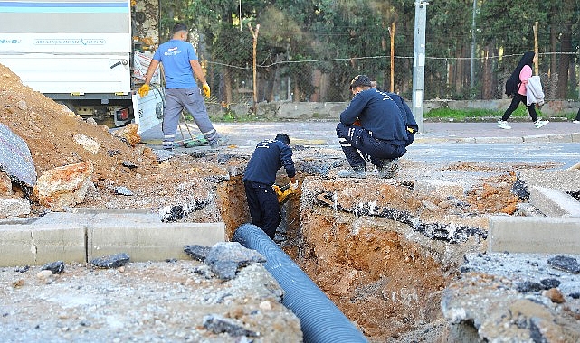 Büyükşehir Belediyesi Namık  Kemal Bulvarı asfaltını yeniliyor