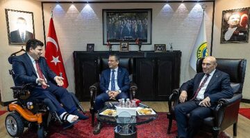 CHP Lideri Özel, Buca Belediye Başkanı Erhan Kılıç'ı ziyaret etti