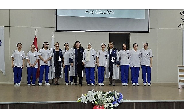 Ege Üniversitesi Hemşirelik Fakültesinde “II. Üniforma Giyme Töreni"