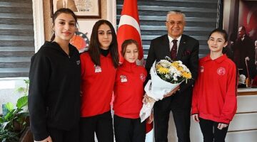 Genç judoculardan Başkan Topaloğlu'na ziyaret
