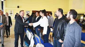 HRÜ Rektörü Prof. Dr. Mehmet Tahir Güllüoğlu, Öğrenci Kulüp Başkanlarıyla Bir Araya Geldi