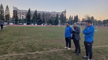 Kemer Belediyesi Futbol Okulu açıldı