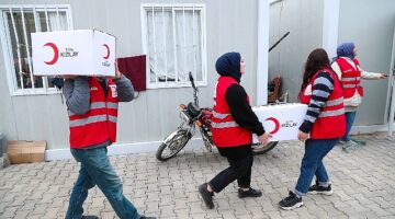 Kızılay'dan 1.2 milyon depremzedeye kış yardımı