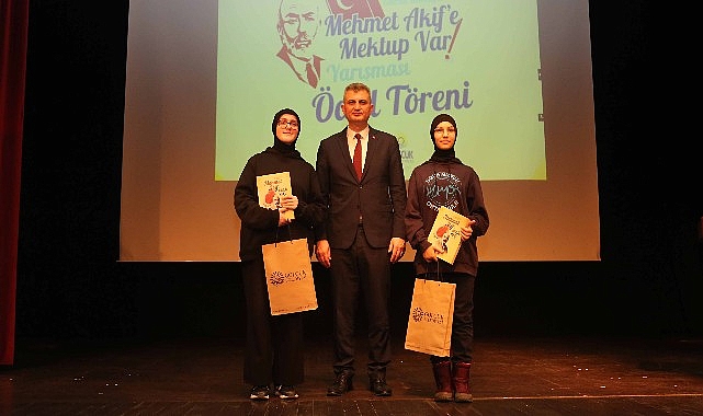 Mehmet Akif Ersoy'a öğrencilerden duygu dolu mektuplar