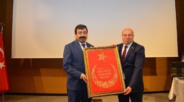 MÜSİAD İzmir Prof. Dr. Saffet Köse'yi Konuk etti