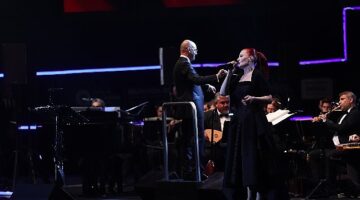 Piyano Festivali'nde Candan Erçetin gurur yaşattı