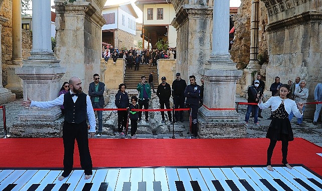 Piyano sihirbazları  yeniden Antalya'da