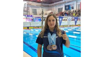 Türkiye Kulüpler Arası Yüzme Şampiyonası'nda Merve Tuncel ve Emre Sakcı'dan 16 madalya