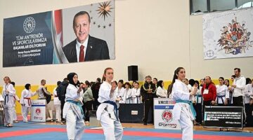 Türkiye'nin karate şampiyonası kartepe'de başladı