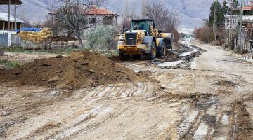 Yahyalı'da yollar asfaltlanmaya hazırlanıyor