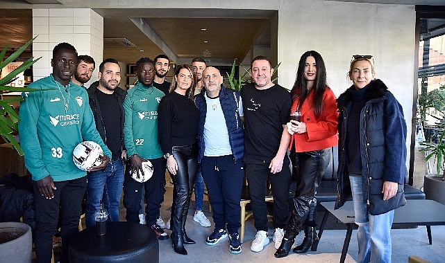 Avrupa ve Türk futbolunun ünlü ismi Nihat Kahveci  Kıbrıs'ta Miracle Değirmenlik Spor Kulübü'nü ziyaret etti