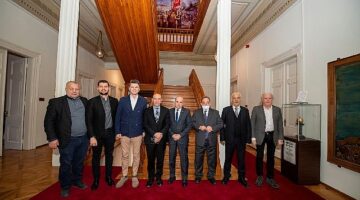 Başkan Soyer'e Kosova Rumeli derneğinden destek