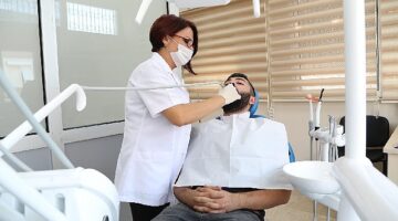 Bayraklı'da ücretsiz diş polikliniği sayısı 7'ye çıktı