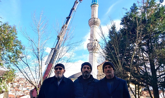 Büyükşehir, Elmalık Camii'nin minare külahını yeniledi