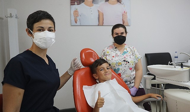 Büyükşehir'in diş tedavisi yüzleri güldürüyor