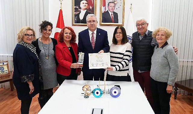 Ege Üniversitesi, sağlık dünyasının Oscarları olarak bilinen Doktorclub Awards'ta iki ödül birden aldı