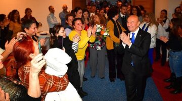 Başkan Soyer: “İzmir'in özgür ve güçlü kadınlarına armağan olsun"
