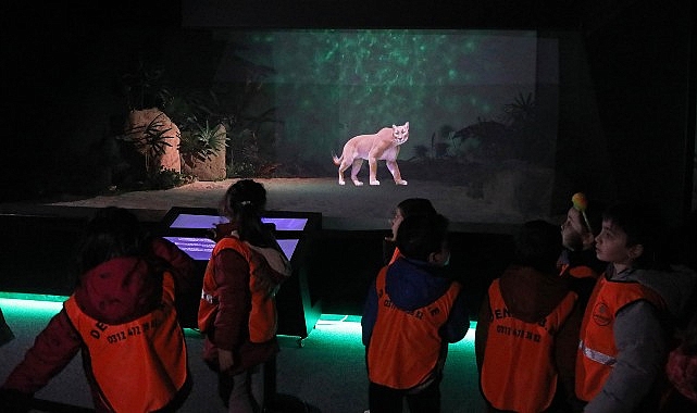 Çankayalı Minikler Dijital Hayvanat Bahçesi'ni Gezdi
