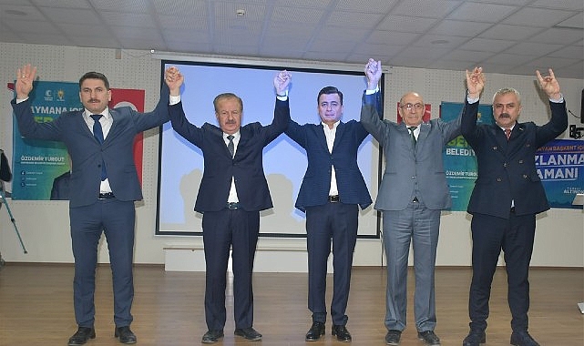 Haymana Belediye Başkanı Özdemir Turgut “Ustalık Dönemi" olarak tanımladığı üçüncü dönem projelerinin tanıtım toplantısını yoğun ve coşkulu bir kalabalıkla gerçekleştirdi