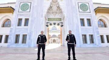 İstanbul Büyükşehir Belediyesi'nin Temizlik Hizmeti Verdiği Selatin Cami Sayısı 42'ye Çıktı